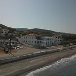 Beachfront House Agia Pelagia Kythira アパート *